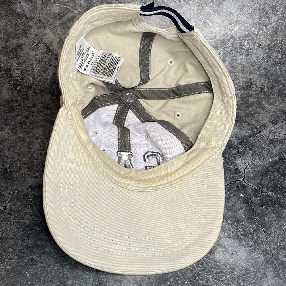 Gap Baseball Hat - Picture 5 of 5